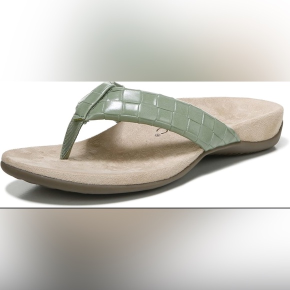 Vionic Shoes - 🩴VIONIC SAGE GREEN WOMENS LAYNE  ORTHOTIC FLIP FLOP 🩴 
SANDALS SIZE 8.5